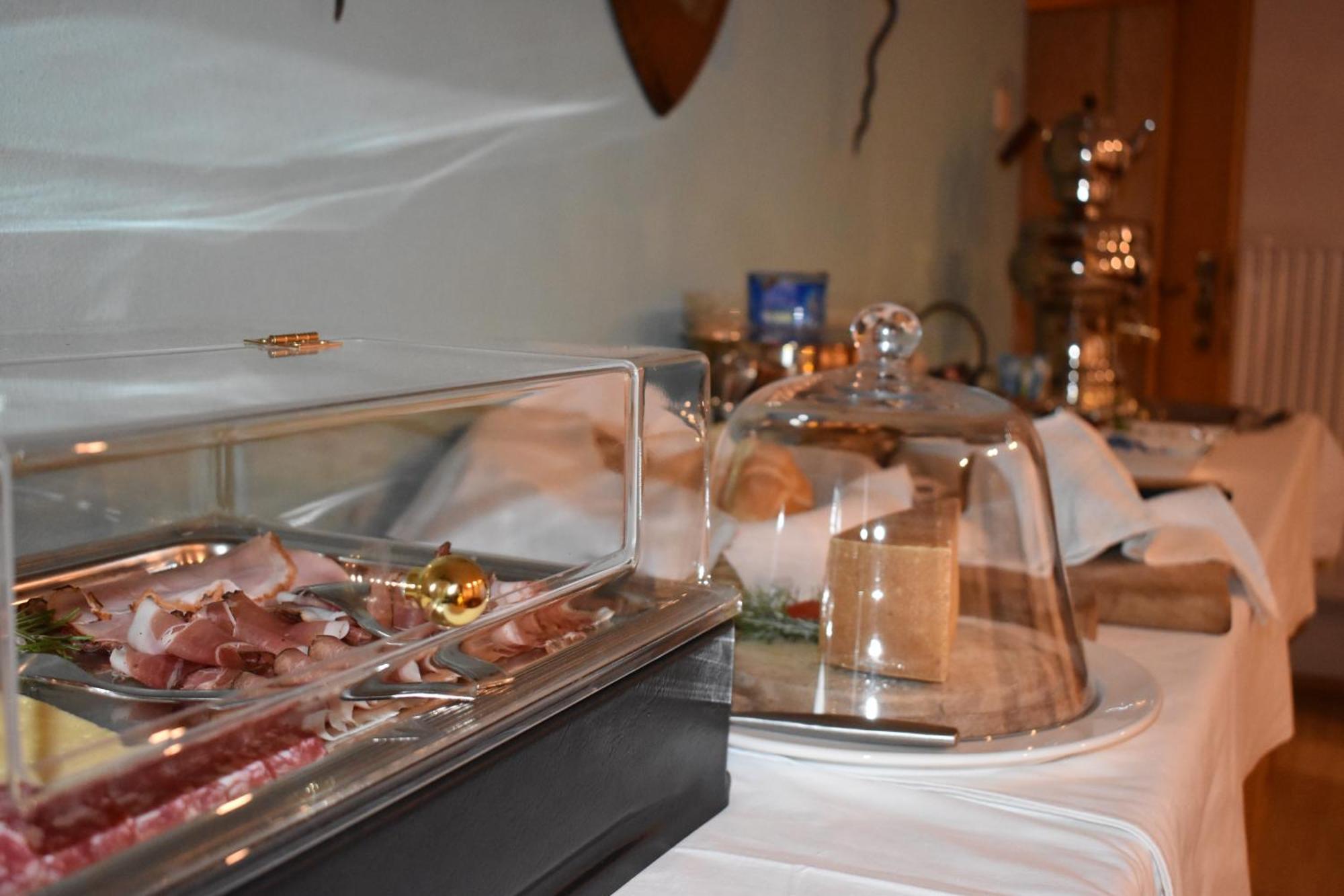 Hirschstube Nauders Bed & Breakfast Luaran gambar