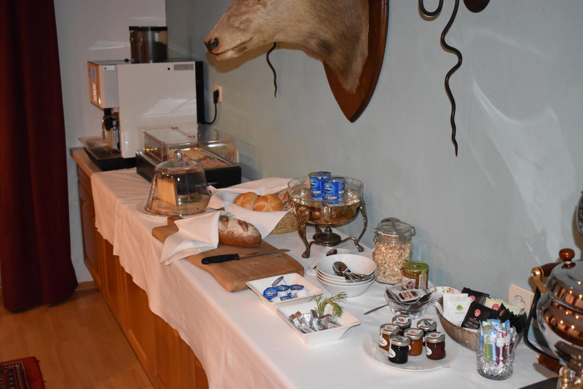Hirschstube Nauders Bed & Breakfast Luaran gambar